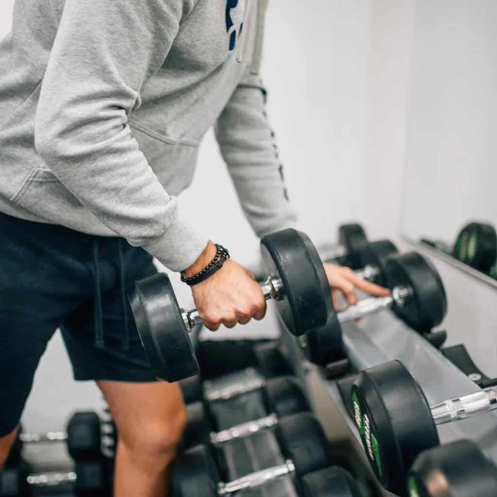 Anonymous studio lifting set
