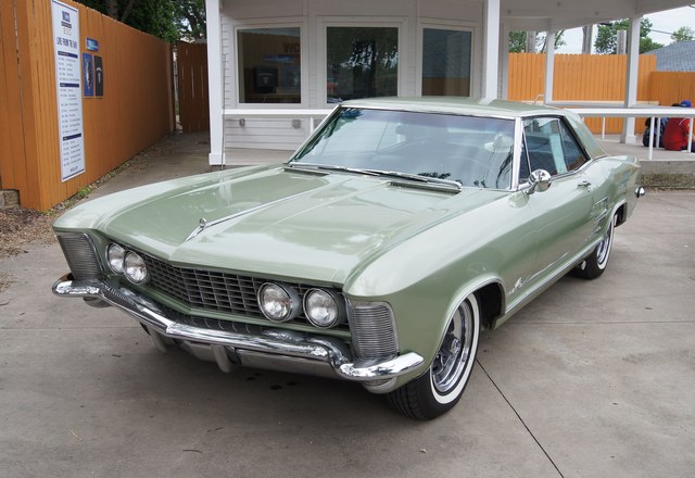Vintage American cruiser
